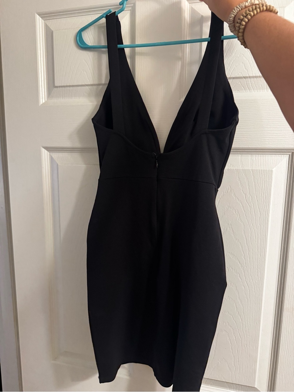 Lulu's Black V-Neck Mini Bodycon Dress
